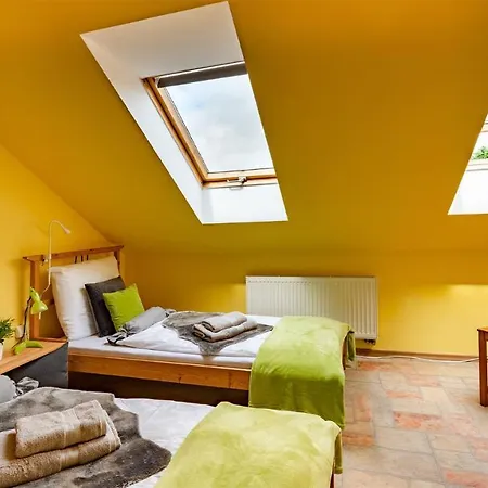 Apartment Wellness Penzion-restaurace U Pstrosa