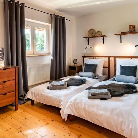 Apartment Wellness Penzion-restaurace U Pstrosa